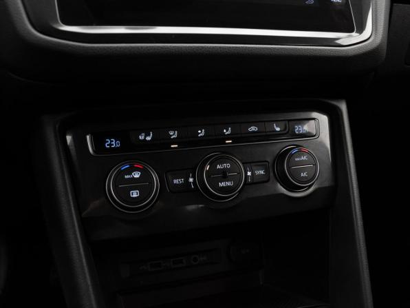 Volkswagen Tiguan II с пробегом 2018 года, цена 1 480 000 рублей, 207135 км, внедорожник, Автокод Объявления