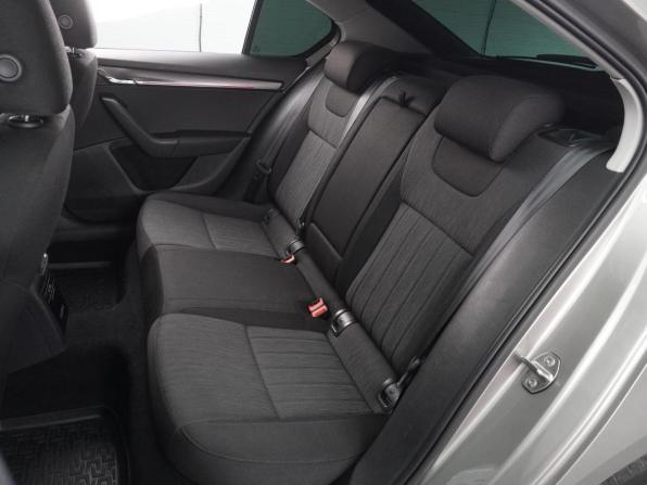 Skoda Octavia III (A7) Рестайлинг с пробегом 2018 года, цена 2 014 000 рублей, 159171 км, лифтбек, Автокод Объявления