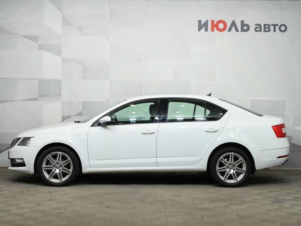 Skoda Octavia III (A7) Рестайлинг с пробегом 2017 года, цена 1 950 000 рублей, 124556 км, лифтбек, Автокод Объявления