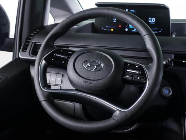 Hyundai Staria I с пробегом 2021 года, цена 4 990 000 рублей, 37900 км, минивэн, Автокод Объявления