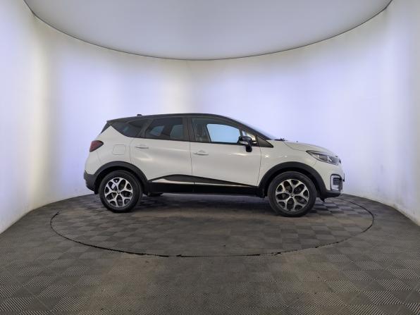 Renault Kaptur I с пробегом 2016 года, цена 1 355 000 рублей, 127650 км, внедорожник, Автокод Объявления