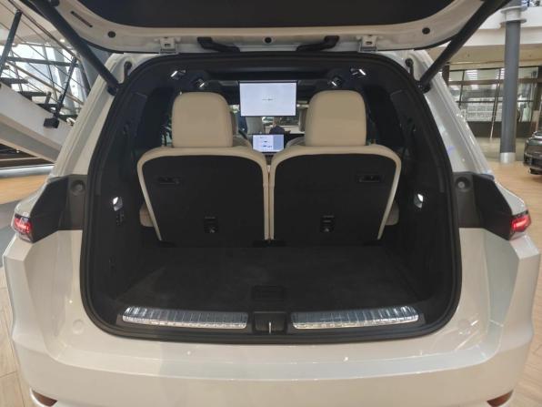 Новый Li Auto (Lixiang) L9 I Рестайлинг 2025 года, цена 11 990 000 рублей, внедорожник, Автокод Объявления