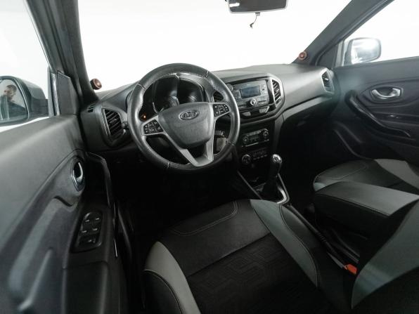Lada (ВАЗ) XRAY I с пробегом 2018 года, цена 940 000 рублей, 135595 км, хэтчбек, Автокод Объявления