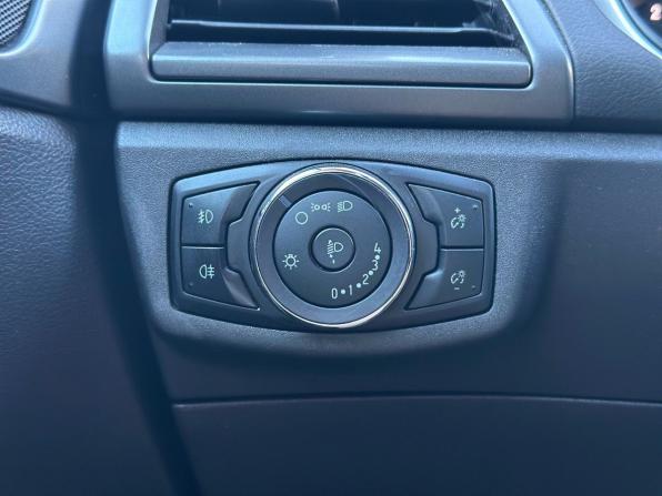 Ford Mondeo V с пробегом 2015 года, цена 1 240 000 рублей, 205402 км, седан, Автокод Объявления