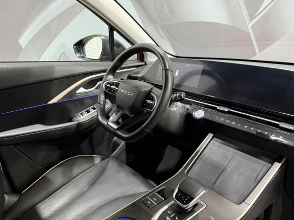 Omoda C5 I с пробегом 2023 года, цена 1 655 000 рублей, 28100 км, внедорожник, Автокод Объявления