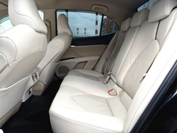 Toyota Camry VIII (XV70) Рестайлинг с пробегом 2021 года, цена 2 950 000 рублей, 116939 км, седан, Автокод Объявления