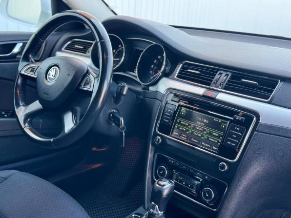 Skoda Superb II Рестайлинг с пробегом 2014 года, цена 1 299 000 рублей, 202000 км, лифтбек, Автокод Объявления