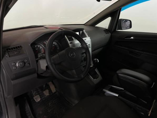 Opel Zafira B Рестайлинг с пробегом 2011 года, цена 692 000 рублей, 167237 км, минивэн, Автокод Объявления