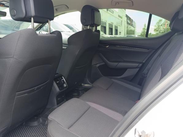Skoda Octavia IV (A8) с пробегом 2021 года, цена 2 070 000 рублей, 127400 км, лифтбек, Автокод Объявления