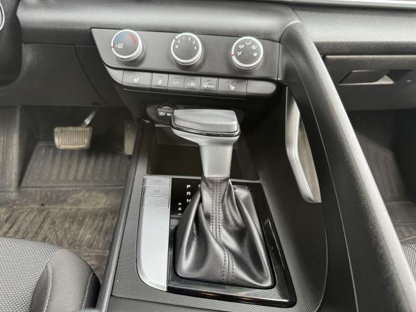 Hyundai Elantra VII (CN7) с пробегом 2022 года, цена 1 780 000 рублей, 54933 км, седан, Автокод Объявления
