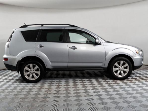 Mitsubishi Outlander II Рестайлинг с пробегом 2012 года, цена 980 000 рублей, 211154 км, внедорожник, Автокод Объявления