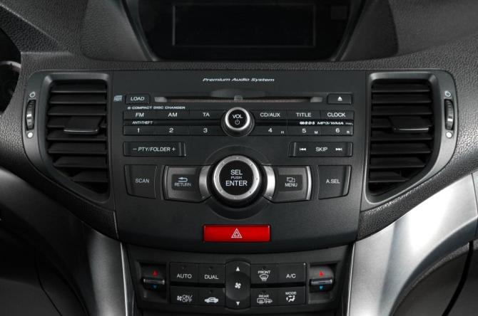 Honda Accord VIII Рестайлинг с пробегом 2011 года, цена 1 609 000 рублей, 237000 км, седан, Автокод Объявления
