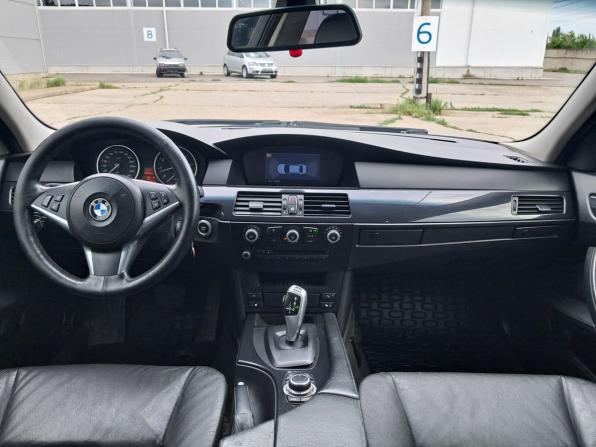 BMW 5 серии V (E60/E61) Рестайлинг с пробегом 2009 года, цена 855 000 рублей, 313921 км, седан, Автокод Объявления