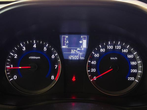 Hyundai Solaris I Рестайлинг с пробегом 2016 года, цена 970 000 рублей, 125001 км, седан, Автокод Объявления