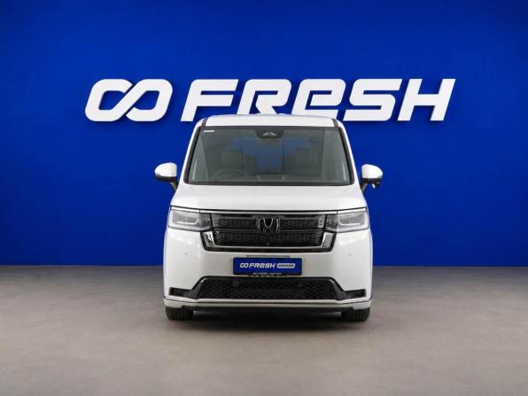 Honda Stepwgn VI с пробегом 2024 года, цена 3 867 077 рублей, 181 км, минивэн, Автокод Объявления