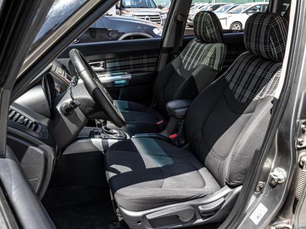 Kia Soul I Рестайлинг с пробегом 2012 года, цена 1 090 000 рублей, 130564 км, хэтчбек, Автокод Объявления