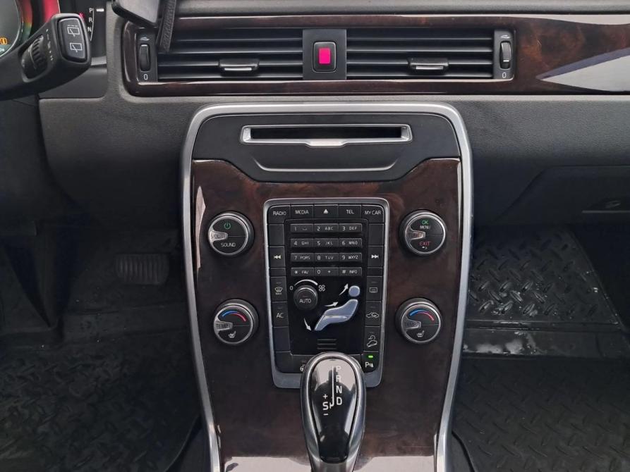 Volvo XC70 II Рестайлинг Санкт-Петербург  - изображение 15