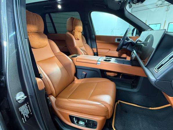 Li Auto (Lixiang) L9 I с пробегом 2023 года, цена 6 249 000 рублей, 62516 км, внедорожник, Автокод Объявления