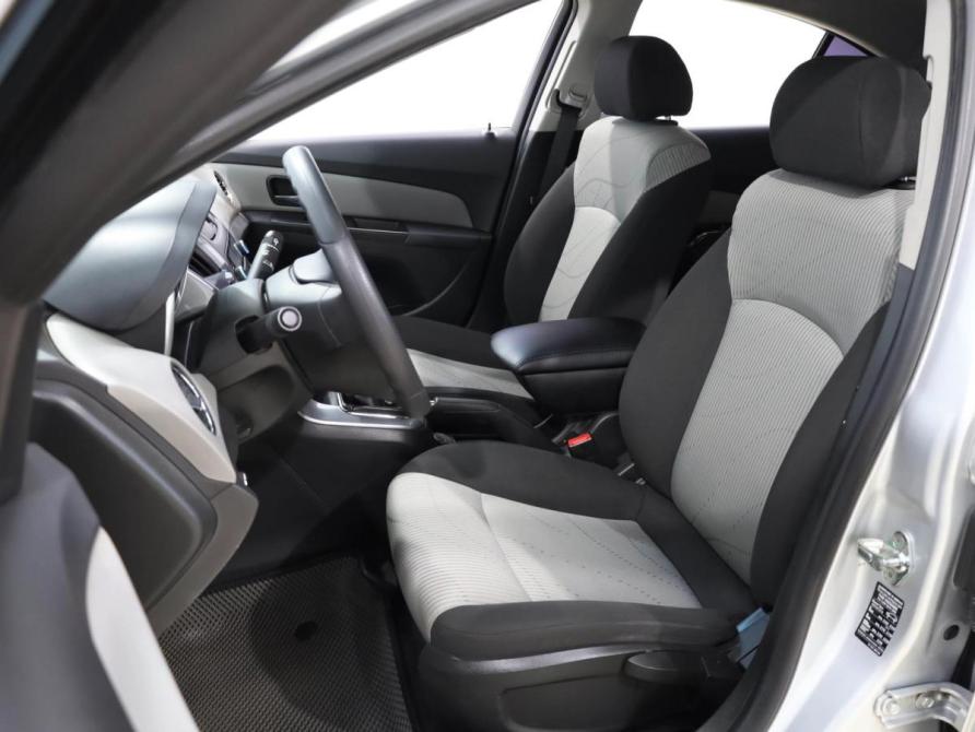 Chevrolet Cruze I Рестайлинг Ростов-на-Дону  - изображение 10