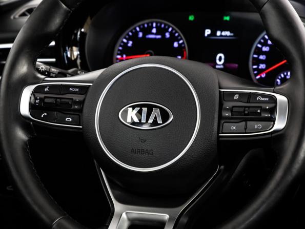 Kia K5 III с пробегом 2020 года, цена 1 999 000 рублей, 179775 км, седан, Автокод Объявления