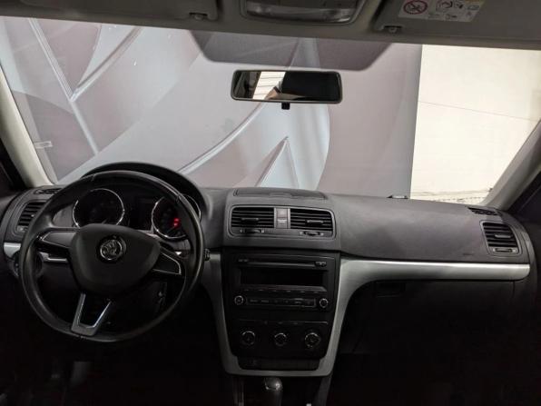 Skoda Yeti I Рестайлинг с пробегом 2015 года, цена 1 370 000 рублей, 88000 км, внедорожник, Автокод Объявления