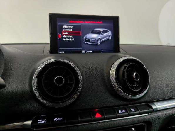 Audi A3 III (8V) Рестайлинг с пробегом 2017 года, цена 1 855 000 рублей, 88684 км, седан, Автокод Объявления