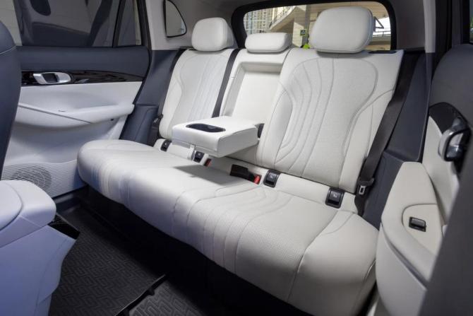 Новый Geely EX5 2025 года, цена 4 124 990 рублей, внедорожник, Автокод Объявления