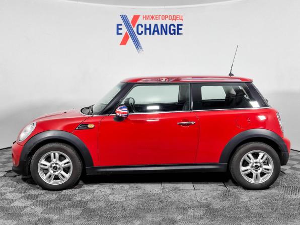 Mini Hatch II (R56) Рестайлинг с пробегом 2012 года, цена 949 000 рублей, 111076 км, хэтчбек, Автокод Объявления