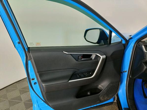 Toyota RAV4 V (XA50) с пробегом 2020 года, цена 3 149 000 рублей, 40000 км, внедорожник, Автокод Объявления