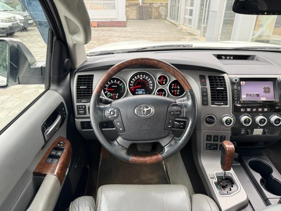 Toyota Sequoia II Мурманск  - изображение 19