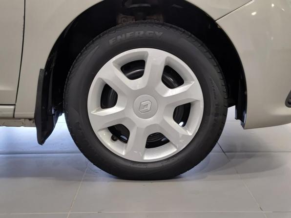 Renault Logan II с пробегом 2015 года, цена 716 000 рублей, 105122 км, седан, Автокод Объявления