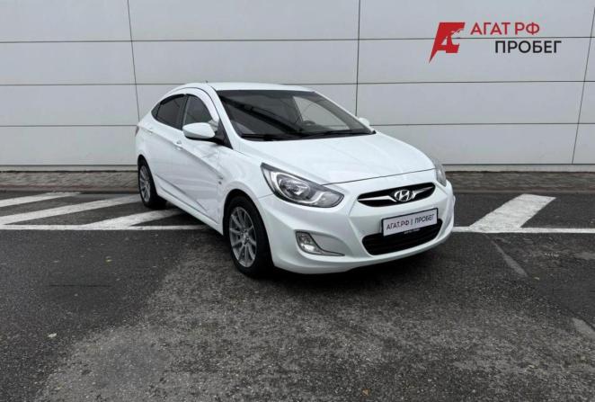 Hyundai Solaris I с пробегом 2014 года, цена 815 000 рублей, 164025 км, седан, Автокод Объявления