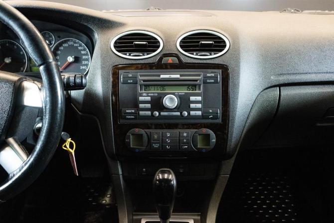 Ford Focus II с пробегом 2006 года, цена 659 000 рублей, 190835 км, седан, Автокод Объявления