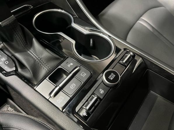 Kia K5 III с пробегом 2021 года, цена 2 650 000 рублей, 35650 км, седан, Автокод Объявления