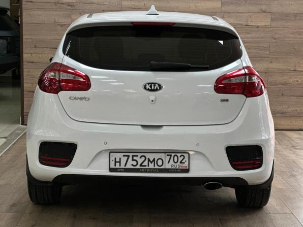 Kia Ceed II Рестайлинг с пробегом 2018 года, цена 1 390 000 рублей, 102020 км, хэтчбек, Автокод Объявления