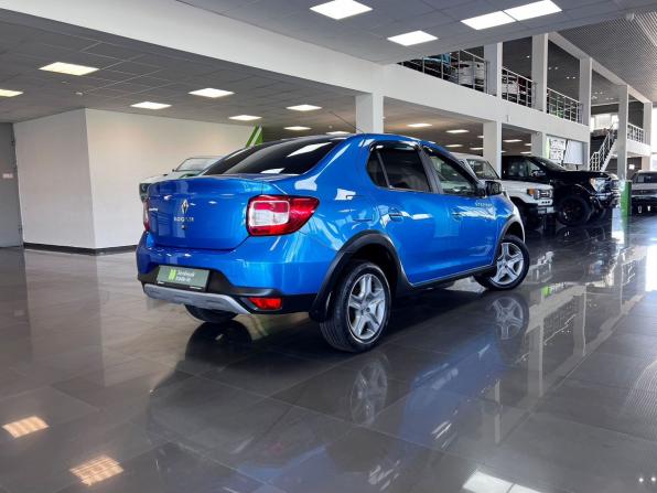 Renault Logan II Рестайлинг с пробегом 2019 года, цена 1 325 000 рублей, 53002 км, седан, Автокод Объявления