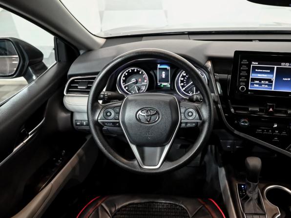 Toyota Camry VIII (XV70) Рестайлинг с пробегом 2022 года, цена 2 970 000 рублей, 39601 км, седан, Автокод Объявления