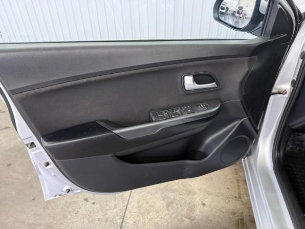 Kia Rio III с пробегом 2012 года, цена 797 000 рублей, 260156 км, седан, Автокод Объявления