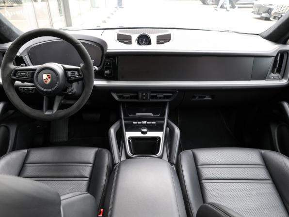 Porsche Cayenne III Рестайлинг с пробегом 2024 года, цена 13 898 000 рублей, 34331 км, внедорожник, Автокод Объявления
