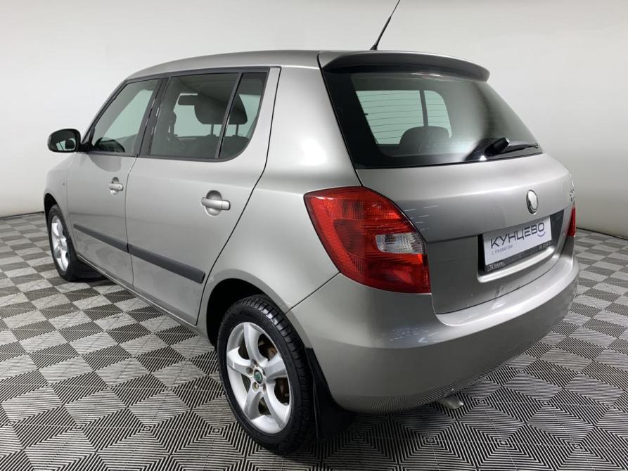 Skoda Fabia II Москва  - изображение 7