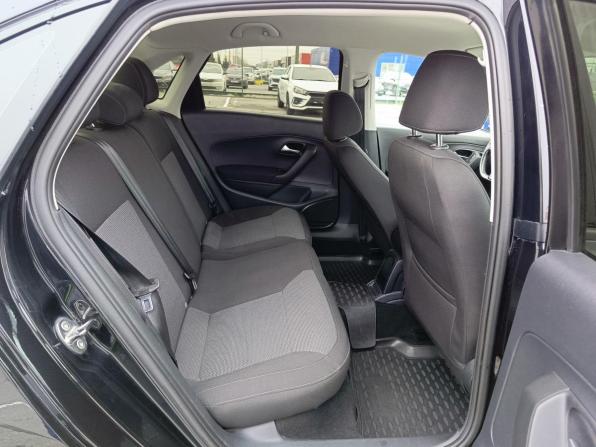 Volkswagen Polo V Рестайлинг с пробегом 2016 года, цена 1 149 995 рублей, 67509 км, седан, Автокод Объявления