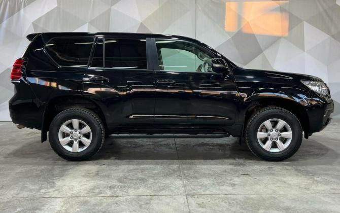 Toyota Land Cruiser Prado 150 Series Рестайлинг 1 с пробегом 2014 года, цена 2 500 000 рублей, 87660 км, внедорожник, Автокод Объявления