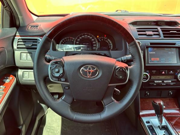 Toyota Camry VII (XV50) с пробегом 2011 года, цена 1 560 000 рублей, 210964 км, седан, Автокод Объявления