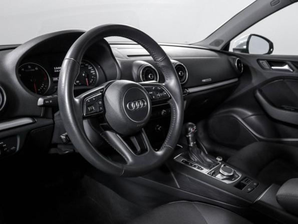 Audi A3 III (8V) Рестайлинг с пробегом 2020 года, цена 2 075 000 рублей, 45699 км, седан, Автокод Объявления