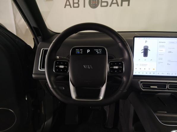 Li Auto (Lixiang) L9 I с пробегом 2023 года, цена 7 486 000 рублей, 18376 км, внедорожник, Автокод Объявления