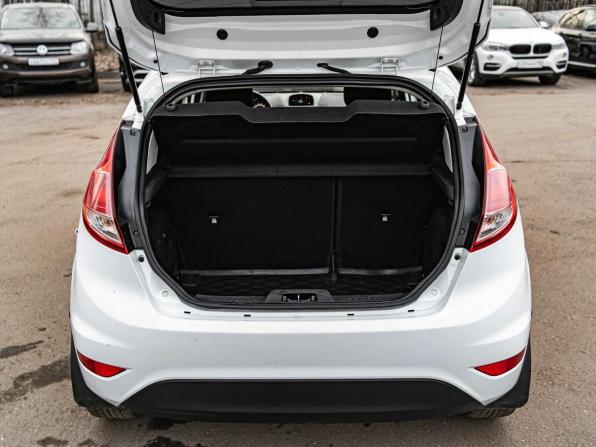 Ford Fiesta Mk6 Рестайлинг с пробегом 2019 года, цена 860 000 рублей, 140700 км, хэтчбек, Автокод Объявления