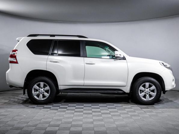 Toyota Land Cruiser Prado 150 Series Рестайлинг 1 с пробегом 2015 года, цена 3 900 000 рублей, 82040 км, внедорожник, Автокод Объявления