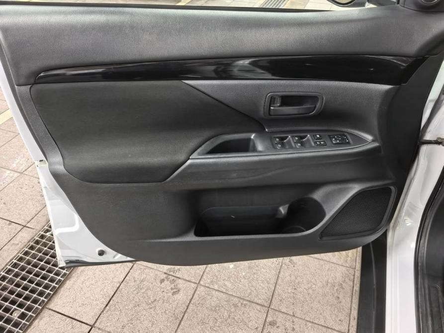 Mitsubishi Outlander III Рестайлинг 3 Санкт-Петербург  - изображение 8