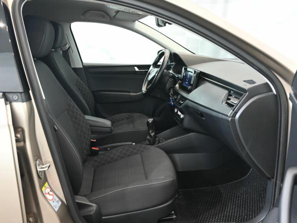 Skoda Rapid II с пробегом 2020 года, цена 1 650 000 рублей, 64939 км, лифтбек, Автокод Объявления