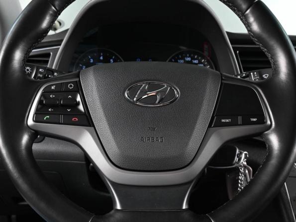 Hyundai Elantra VI (AD) с пробегом 2017 года, цена 1 549 030 рублей, 73866 км, седан, Автокод Объявления